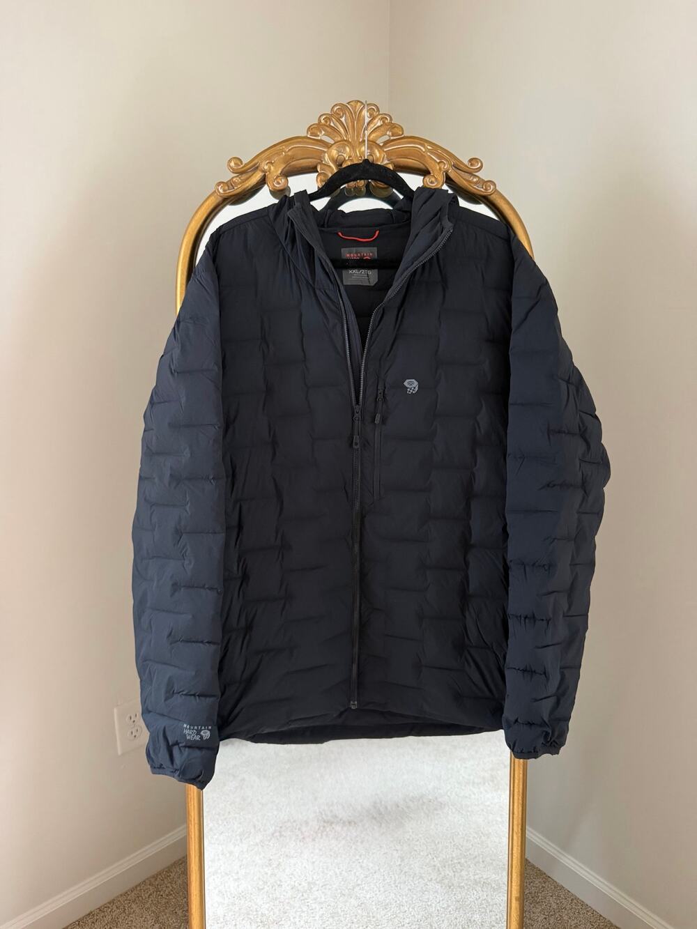 Mountain Hardwear Men’s Black Super/DS Stretchdown Hooded Jacket